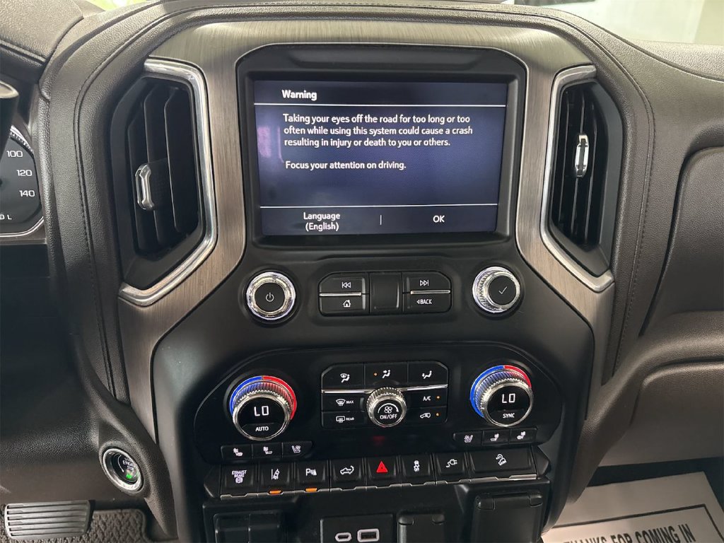 Used 2020 GMC Sierra 2500 Denali w/ Denali Ultimate Package AWD/4WD image 10