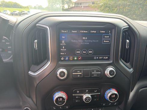 Used 2021 GMC Sierra 1500 AT4 AWD/4WD image 15