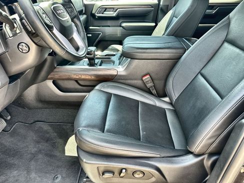 Used 2025 GMC Sierra 1500 SLT w/ SLT Premium Plus Package AWD/4WD image 24
