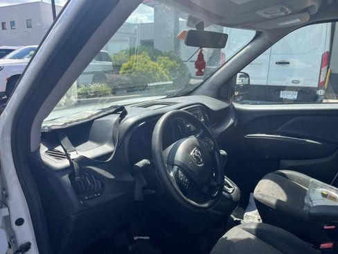 Used 2020 RAM ProMaster City Tradesman image 12