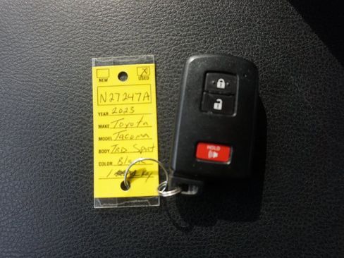 Used 2023 Toyota Tacoma TRD Sport image 30