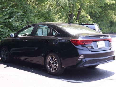 Used 2024 Kia Forte LXS FWD image 5