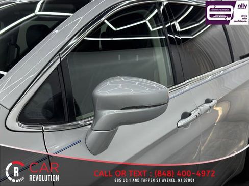 Used 2022 Chrysler Pacifica Touring-L image 67