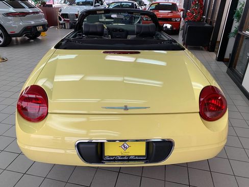 Used 2002 Ford Thunderbird Deluxe image 7