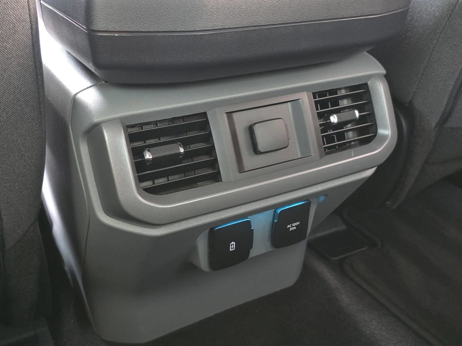 Used 2023 Ford F150 Lightning XLT AWD/4WD image 35
