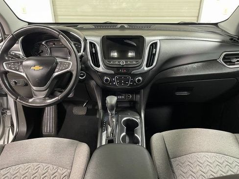 Used 2022 Chevrolet Equinox LT AWD/4WD image 13