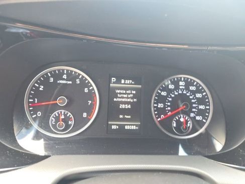 Used 2022 Kia K5 LXS FWD image 5