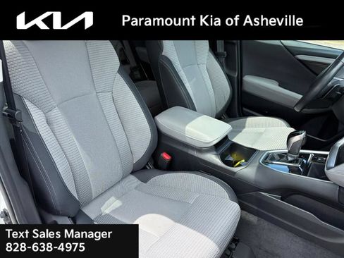 Used 2024 Subaru Outback Premium AWD/4WD image 21