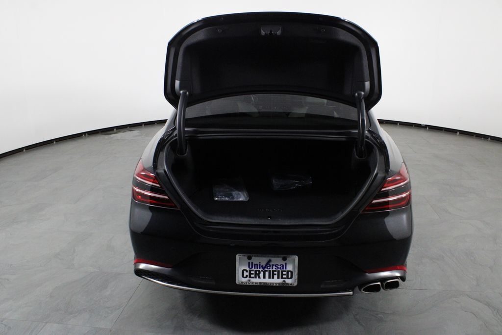 Used 2023 Genesis G70 2.0T RWD image 15