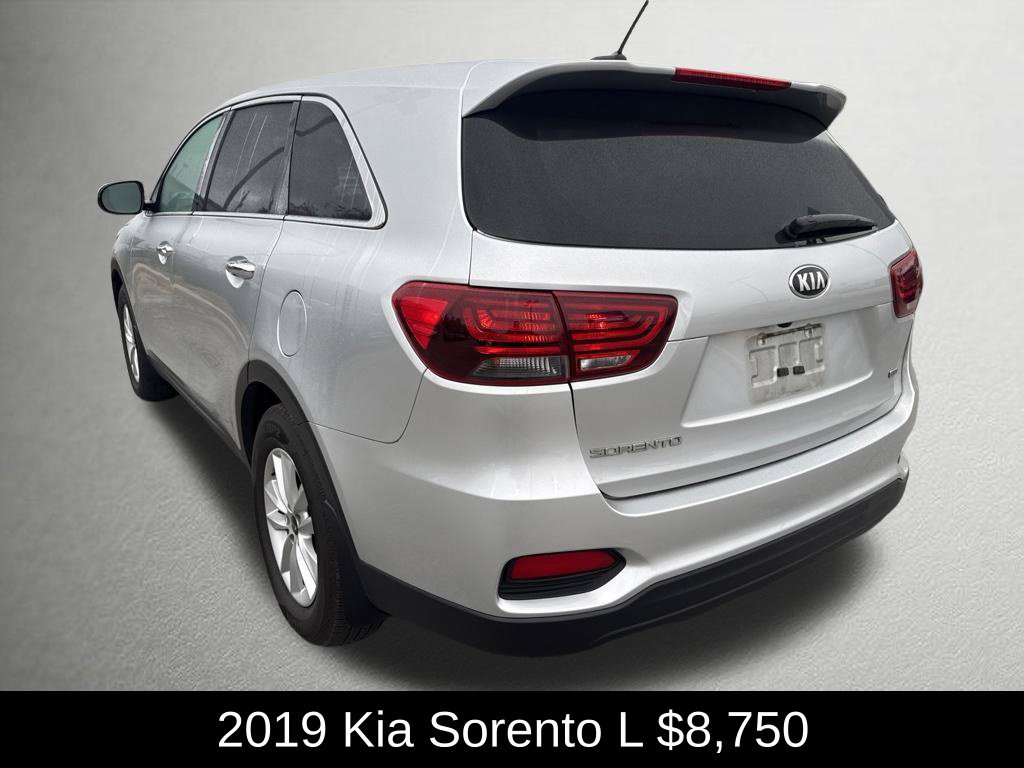 Used 2019 Kia Sorento L FWD image 5