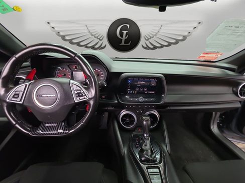 Used 2020 Chevrolet Camaro LT image 12
