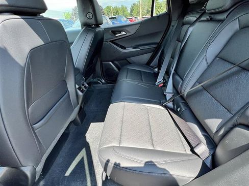 New 2027 Chevrolet Equinox LT w/ Convenience Package II AWD/4WD image 16