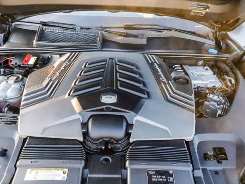 Used 2022 Lamborghini Urus image 27