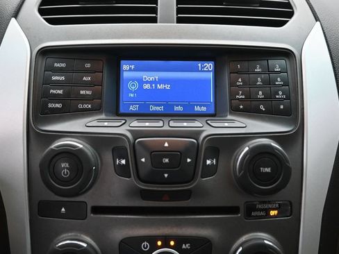 Used 2015 Ford Explorer 4WD image 13