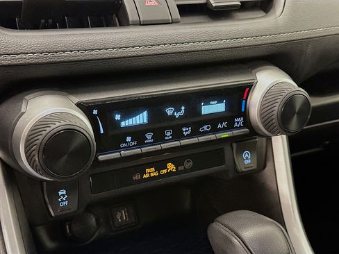 Used 2024 Toyota RAV4 LE image 24