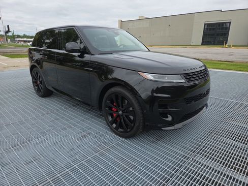 Used 2025 Land Rover Range Rover Sport Dynamic SE AWD/4WD image 7