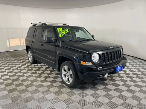 Used 2013 Jeep Patriot Limited w/ Sun/Sound Group AWD/4WD image 17