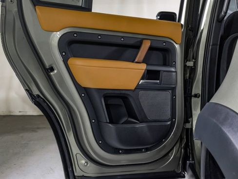 Used 2023 Land Rover Defender 110 X image 36