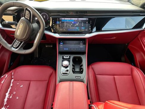 Used 2024 Jeep Wagoneer Launch Edition image 21