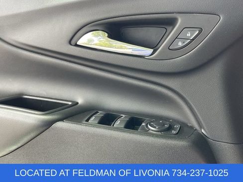 Certified 2024 Chevrolet Equinox LT FWD image 22