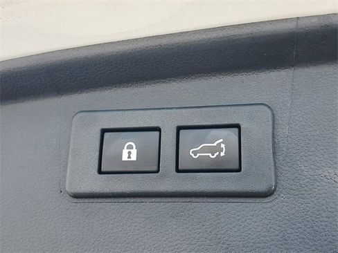 Certified 2023 Subaru Outback Touring image 9