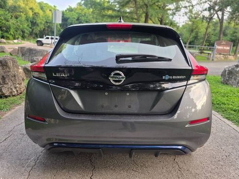 Used 2019 Nissan Leaf S w/ S Charge Package FWD image 3