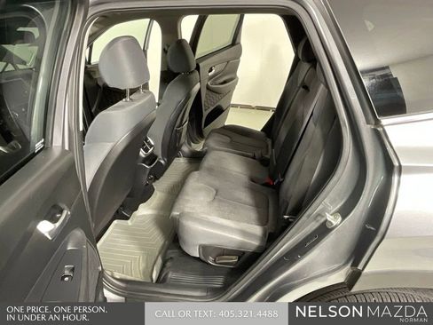 Used 2020 Hyundai Santa Fe SE AWD/4WD image 12