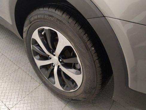 Used 2017 Kia Sorento EX image 31