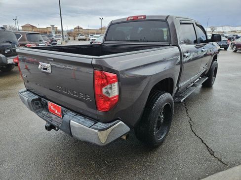 Used 2017 Toyota Tundra SR5 w/ SR5 Upgrade Package image 5