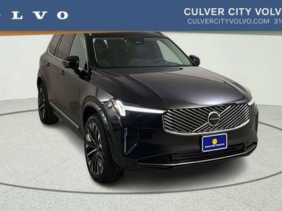 New 2026 Volvo XC90 T8 Ultra w/ Lounge Package