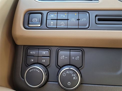 Used 2021 Chevrolet Tahoe Premier image 31