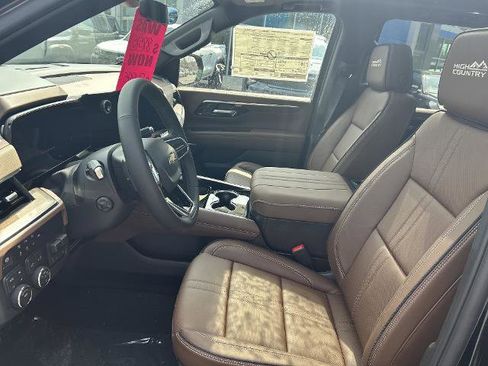 New 2026 Chevrolet Tahoe High Country w/ Sun And Tow Package AWD/4WD image 10