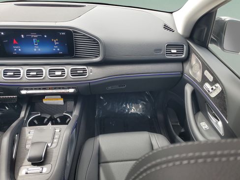 Certified 2026 Mercedes-Benz GLS 450 4MATIC image 12