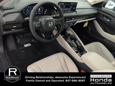 Used 2025 Honda Accord EX-L image 4