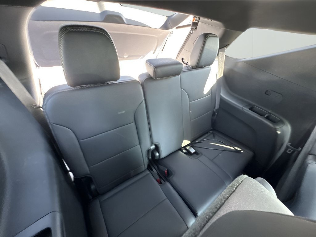 Used 2026 Chevrolet Traverse High Country FWD image 27