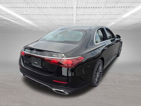 New 2024 Mercedes-Benz E 350 4MATIC Sedan image 3