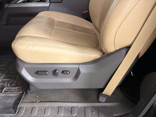 Used 2016 Ford F250 Lariat w/ Lariat Interior Package AWD/4WD image 21