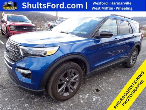 Used 2022 Ford Explorer XLT w/ Equipment Group 202A image 1
