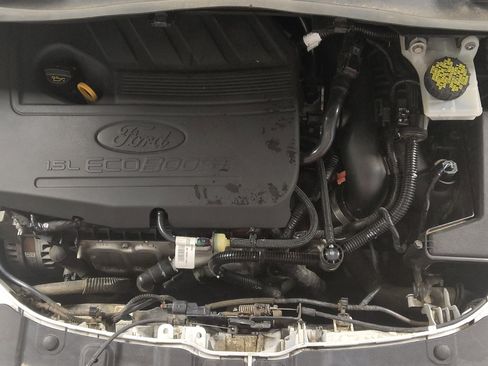 Used 2018 Ford Escape SE w/ SE Sync 3 Package AWD/4WD image 30