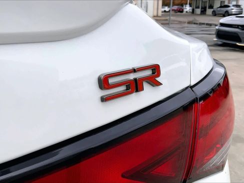 Used 2024 Nissan Sentra SR w/ SR Premium Package image 9