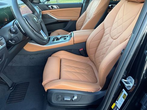 New 2026 BMW X5 xDrive50e w/ Premium Package image 15