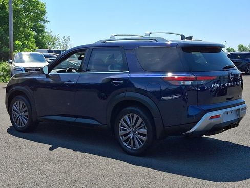 Certified 2023 Nissan Pathfinder SL w/ SL Premium Package AWD/4WD image 4