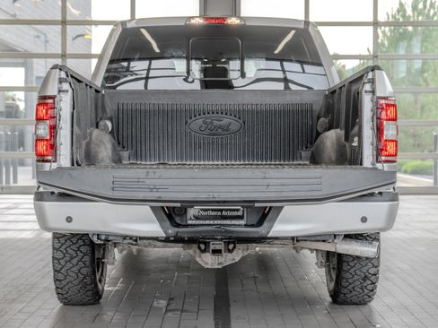 Used 2018 Ford F150 XLT w/ Equipment Group 302A Luxury AWD/4WD image 16