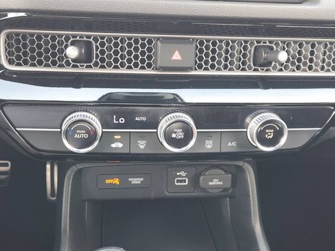 Used 2023 Honda Civic Sport image 14