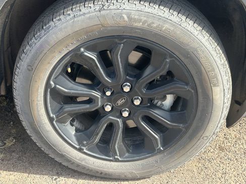 Used 2024 Ford Maverick XLT w/ XLT Luxury Package FWD image 8