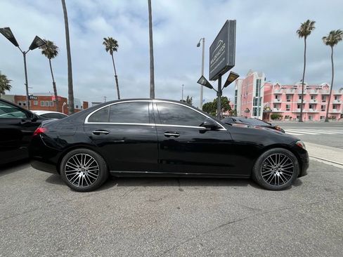 Used 2022 Mercedes-Benz C 300 Sedan image 4
