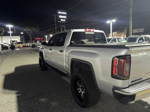 Used 2018 GMC Sierra 1500 SLT image 5