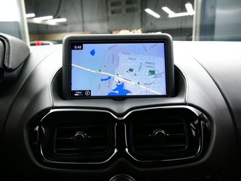 Used 2020 Aston Martin V8 Vantage Coupe image 29