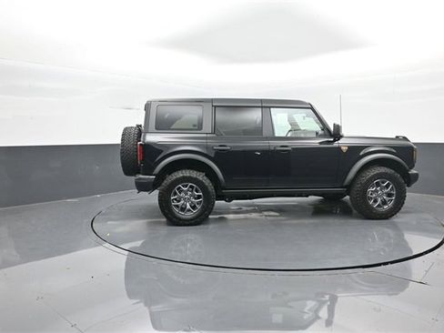 New 2025 Ford Bronco Badlands image 8