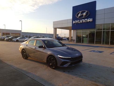 New 2026 Hyundai Elantra Sport image 1